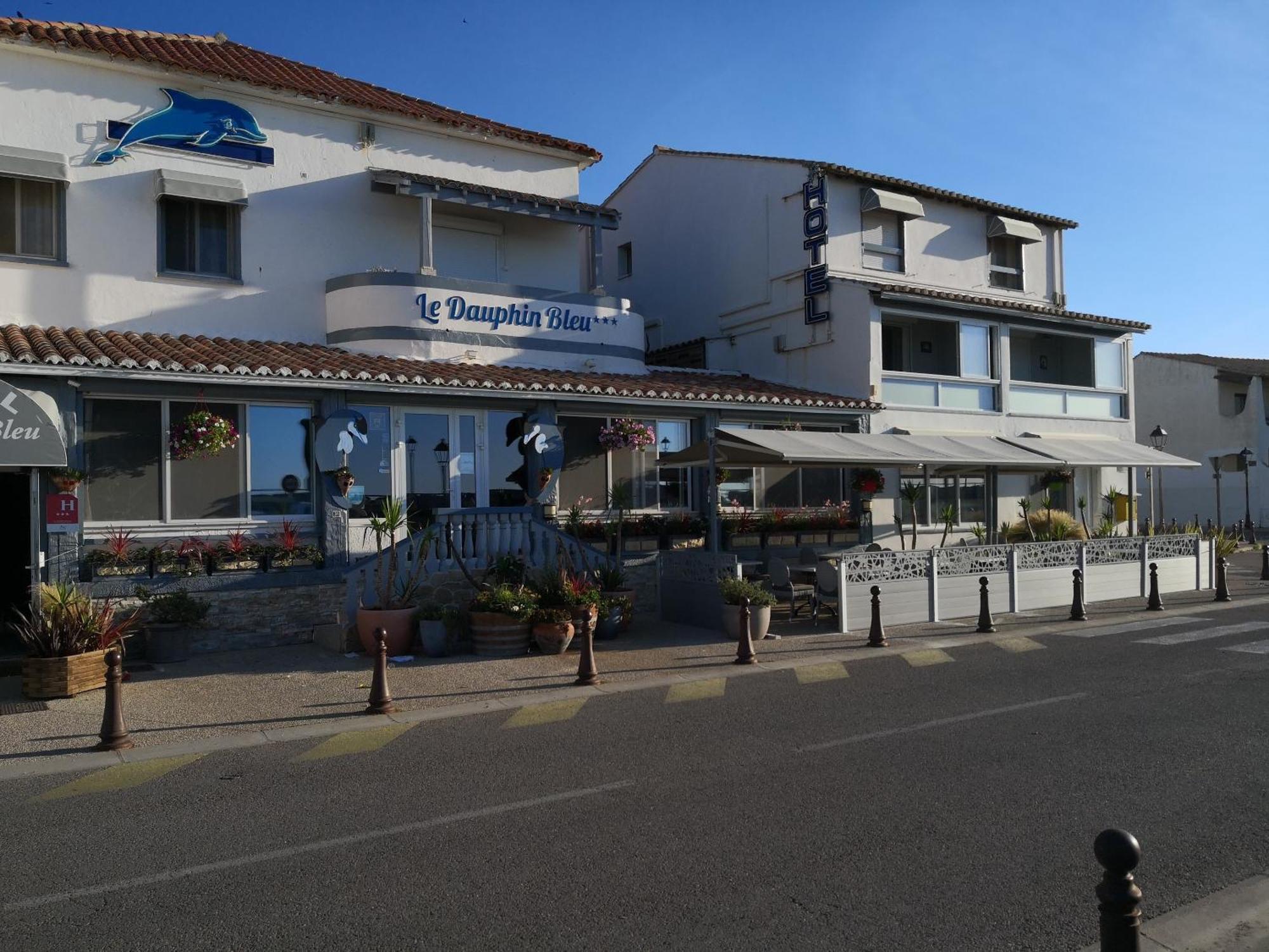 Le Dauphin Bleu Hotel Saintes-Maries-de-la-Mer Bagian luar foto