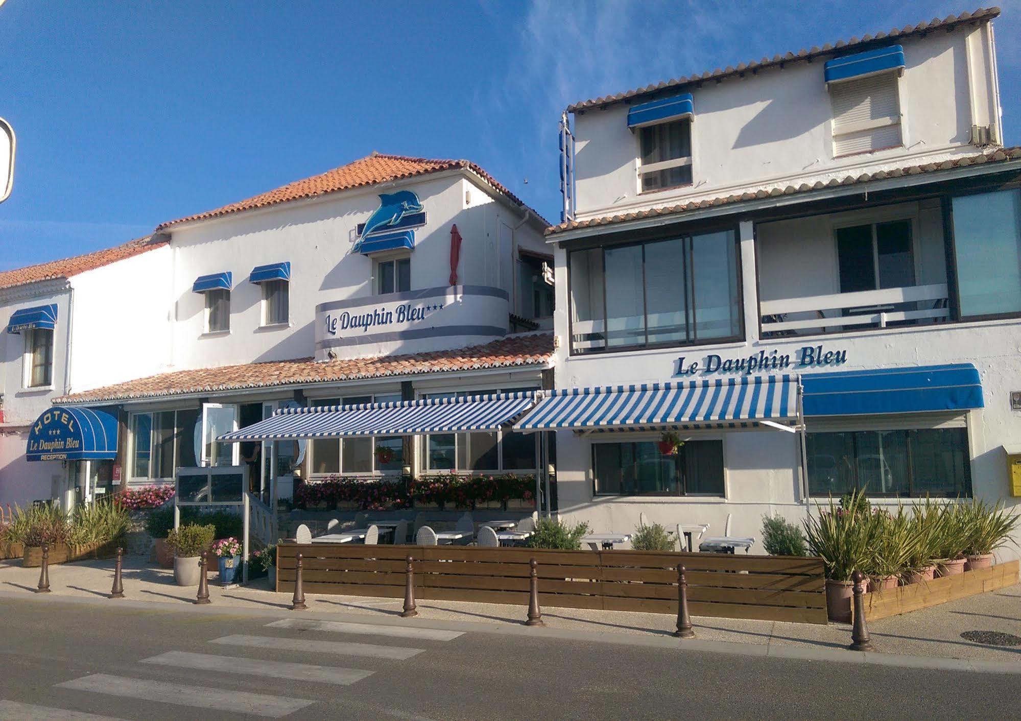 Le Dauphin Bleu Hotel Saintes-Maries-de-la-Mer Bagian luar foto
